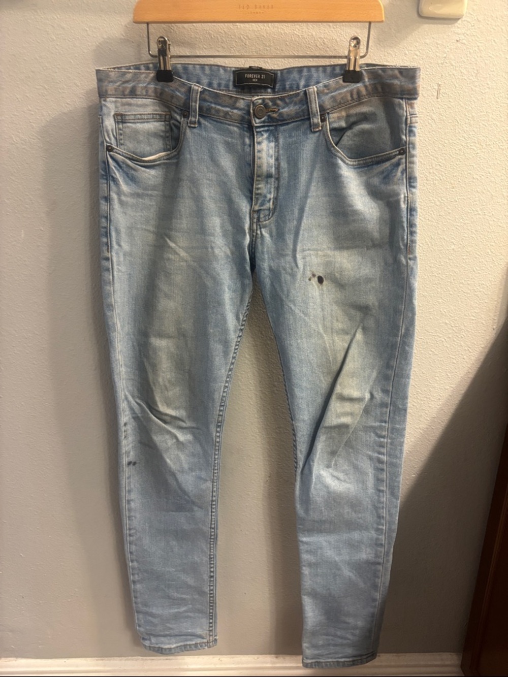 Forever 21 Light Wash Skinny Men's Jeans